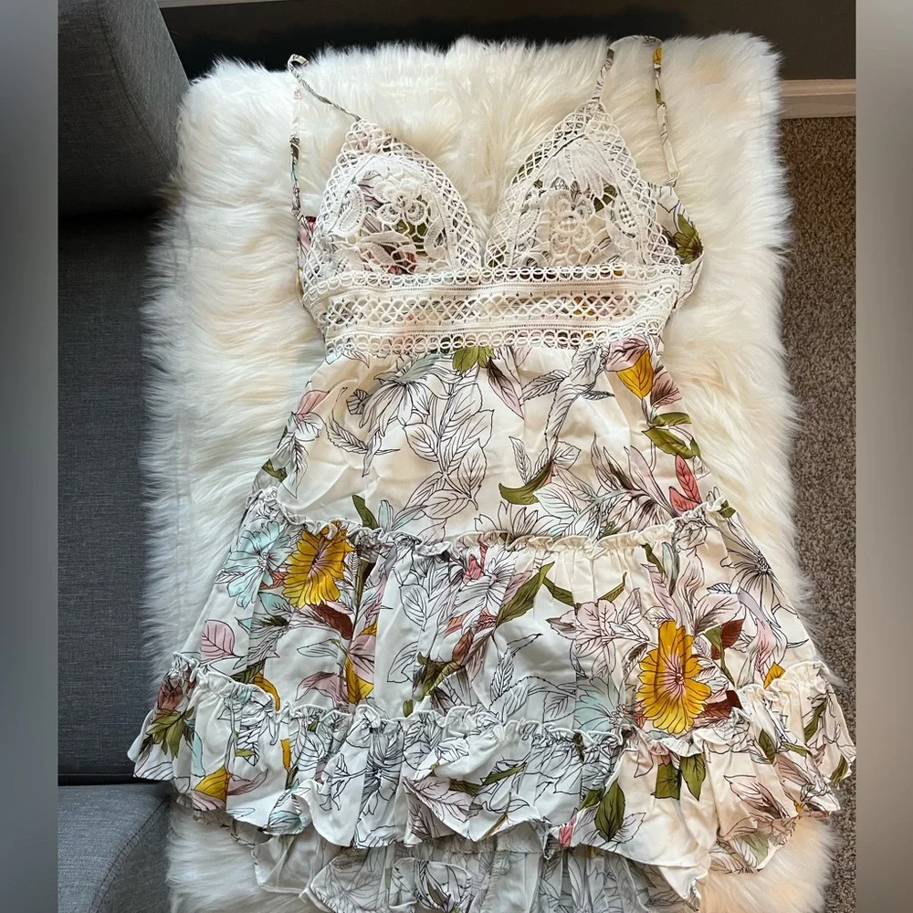 Selfie Leslie Tie-Knot Back Dress Floral Print - Picture 5 of 10